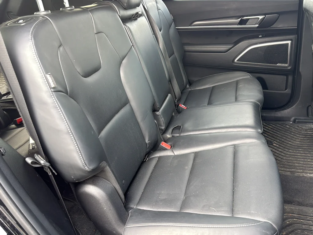 Used 2024 Black Kia LX image 20