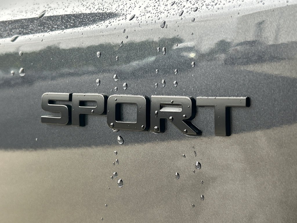 Used 2025  Honda Sport image 29