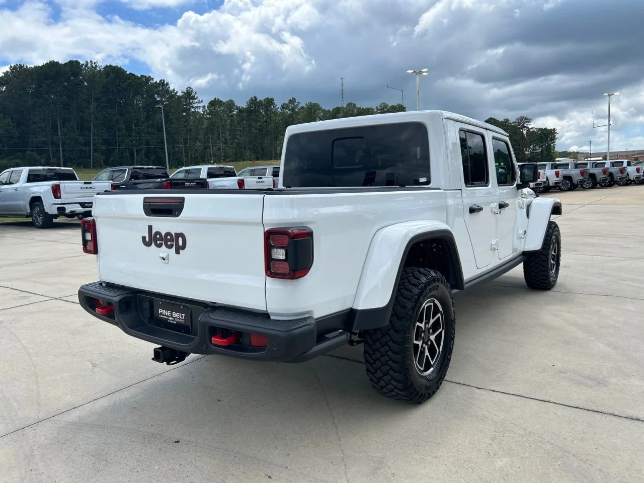 Used 2025 White Jeep Rubicon X image 3