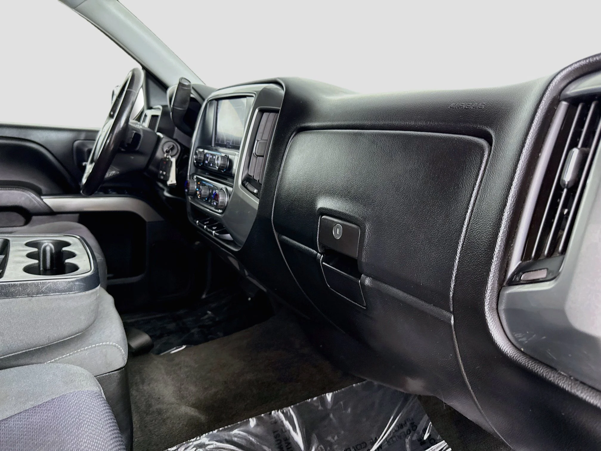 Used 2018 BLACK Chevrolet LT image 30