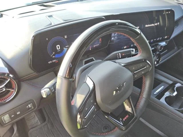 Used 2025 Sterling Gray Metallic Chevrolet RS image 5