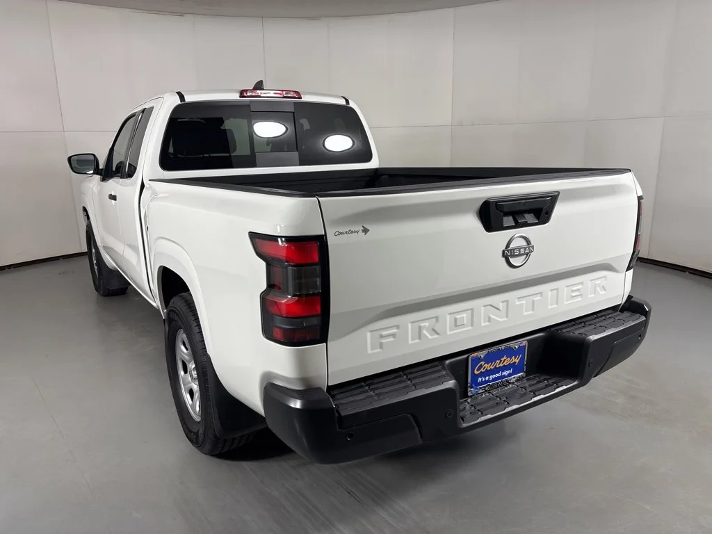 Used 2025 White Nissan S image 6