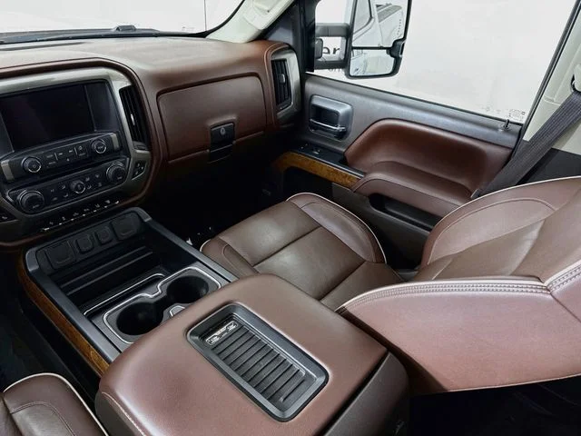 Used 2017 White Chevrolet High Country image 26