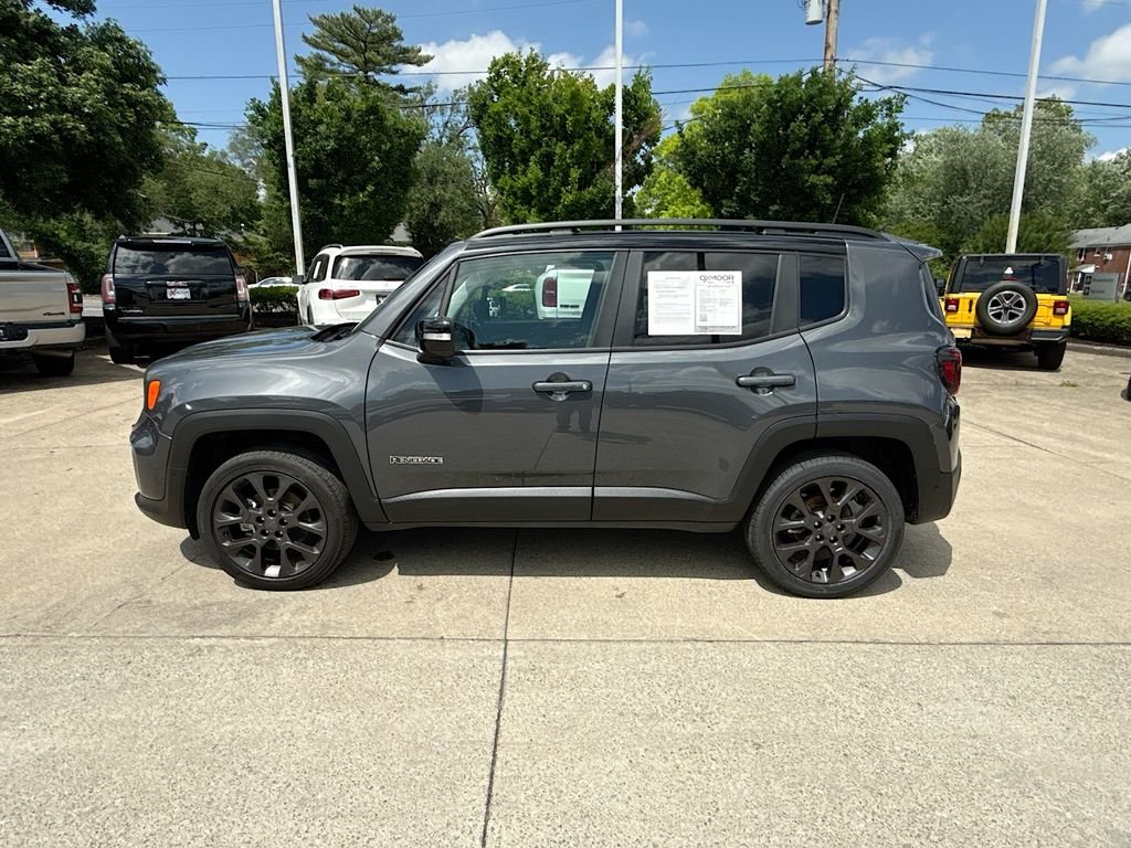 Certified Used 2023 Graphite Gray Jeep Limited image 5