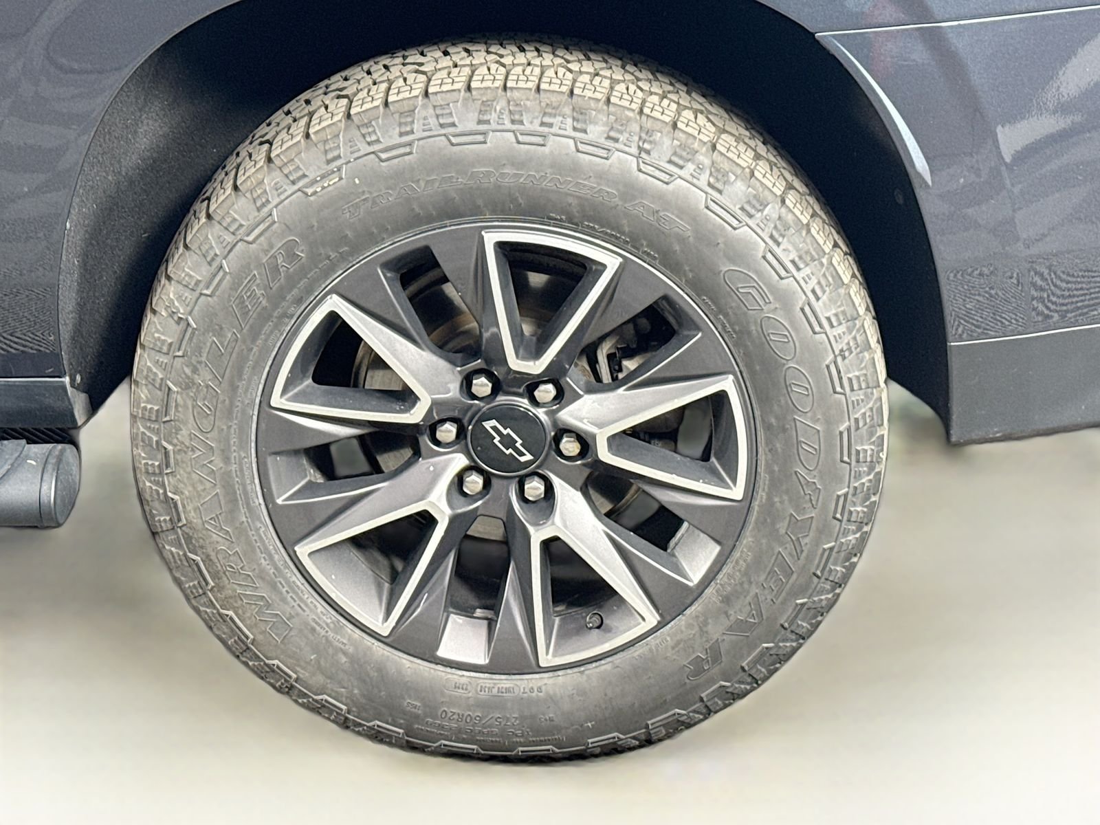 Used 2021 Shadow Gray Metallic Chevrolet Z71 image 9