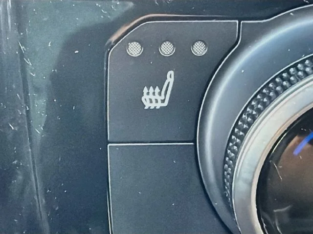 Certified Used 2023  Toyota XLE image 20