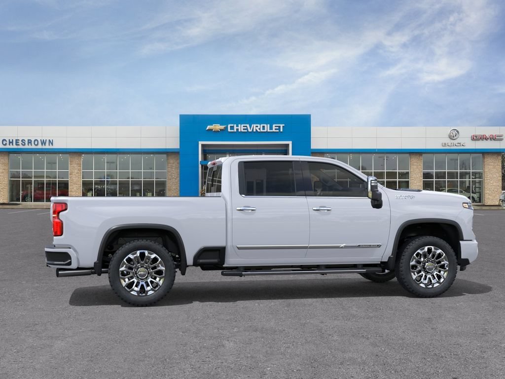 New 2026 Polar White Tricoat Chevrolet High Country image 5