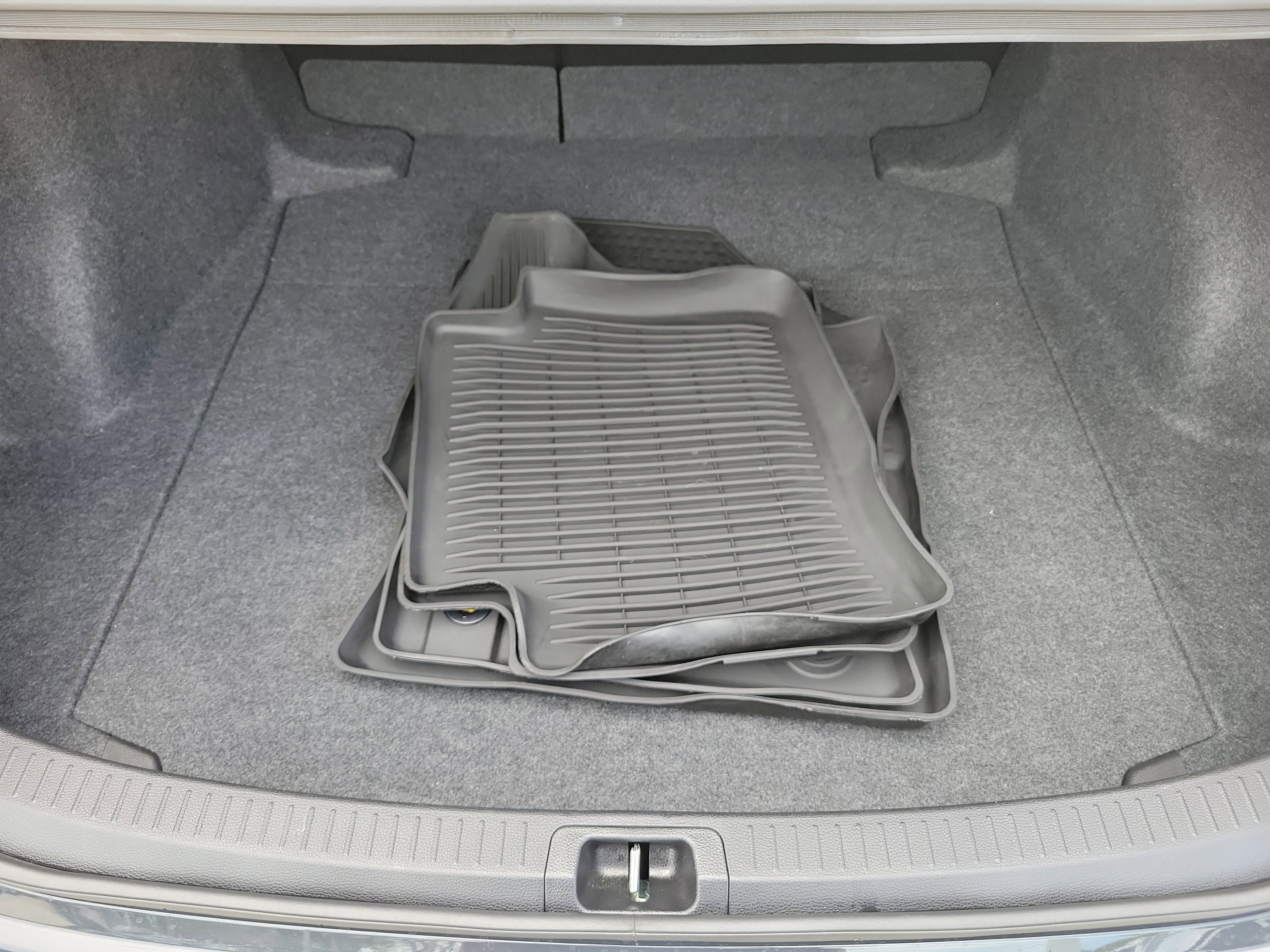 Used 2025 Underground Toyota LE image 11