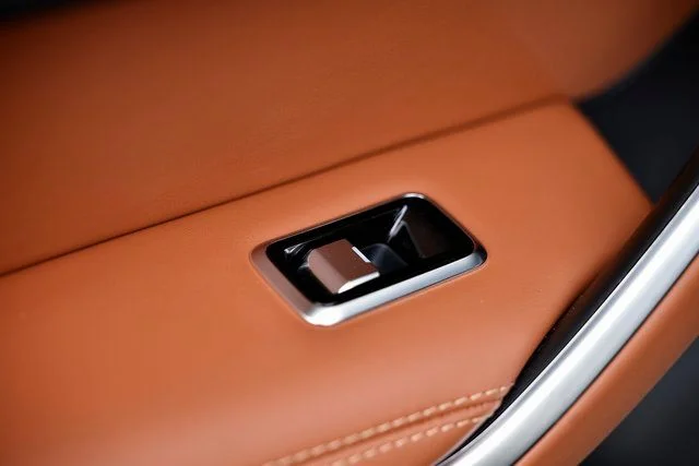 2026 Jaguar F-Pace R-Dynamic S - Photo 25
