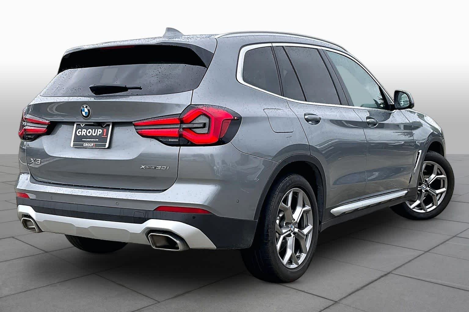 Used 2024 Skyscraper Grey Metallic BMW xDrive30i image 12