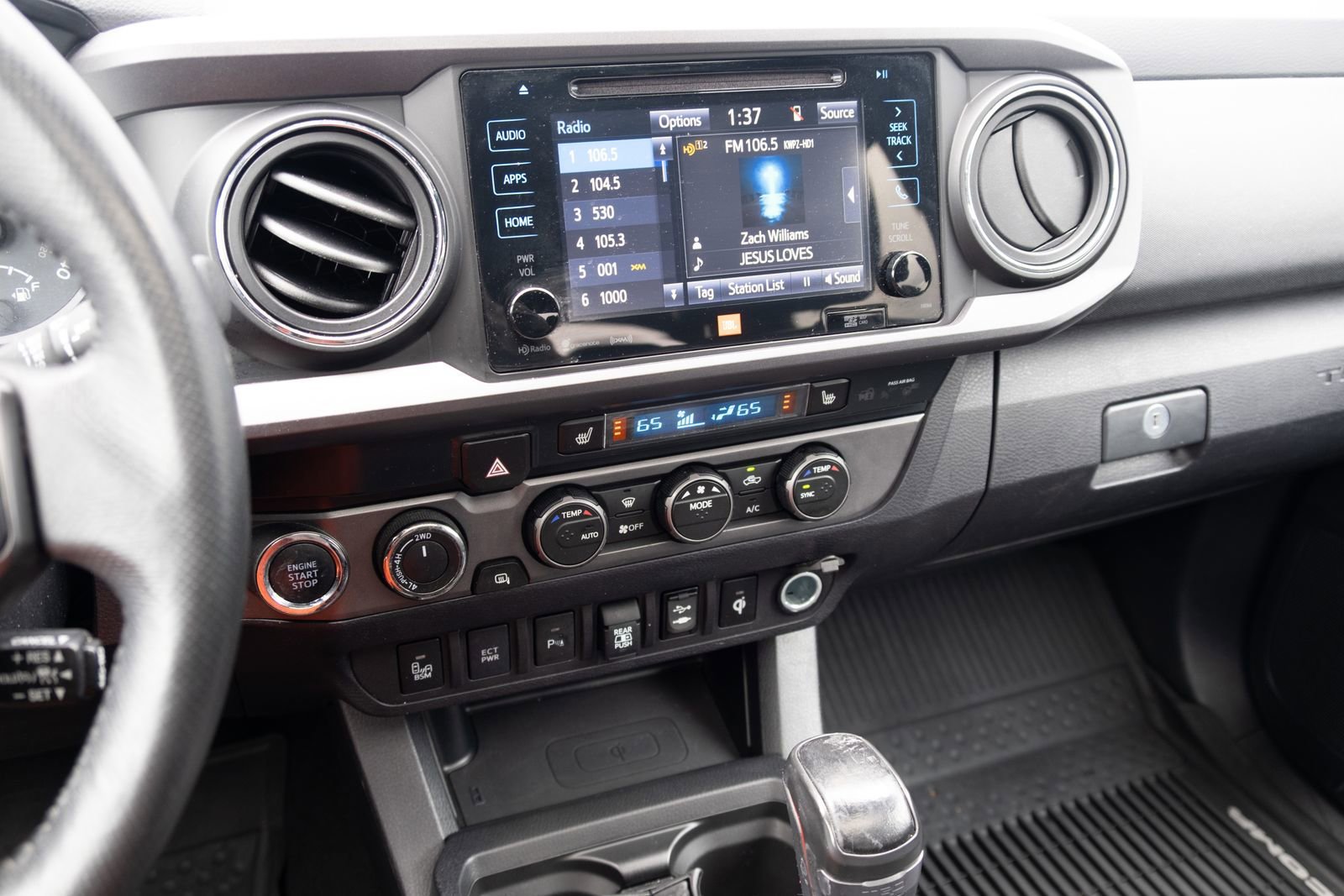 Used 2019  Toyota SR image 6