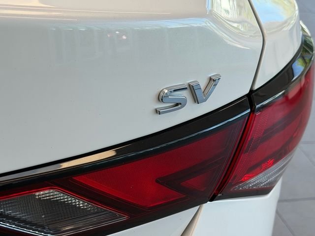 Used 2024 White Nissan SV image 14