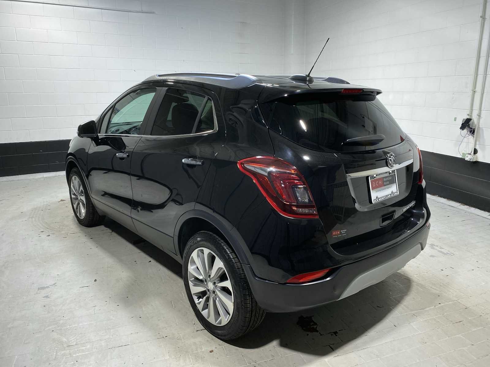 Used 2019 Ebony Twilight Metallic Buick Preferred image 4
