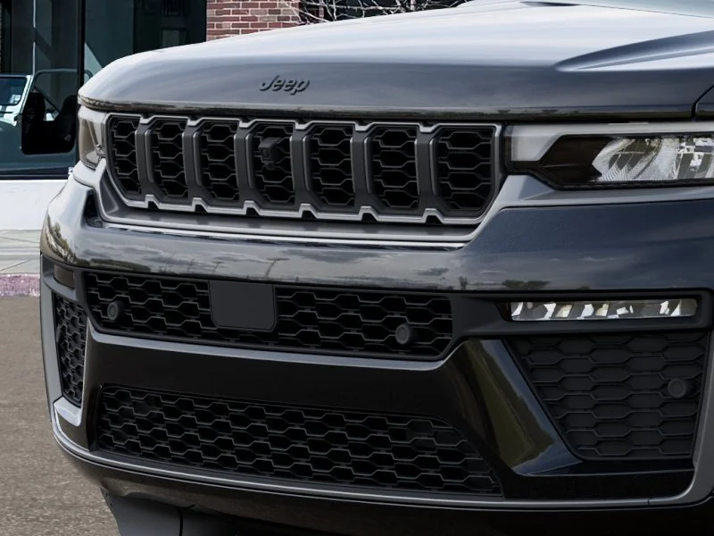 New 2026 Diamond Black Crystal Pearl-Coat Exterior Paint Jeep Limited image 37