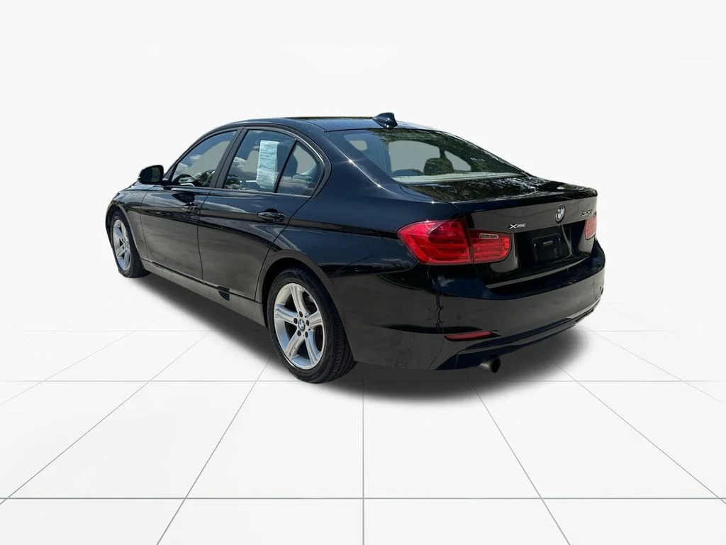 Used 2015 Jet Black BMW 320i xDrive image 6