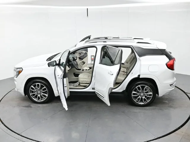 Used 2023 SUMMIT WHITE GMC Denali image 44