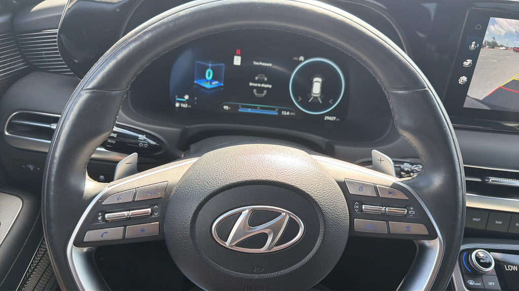 Used 2024 White Hyundai Calligraphy image 26