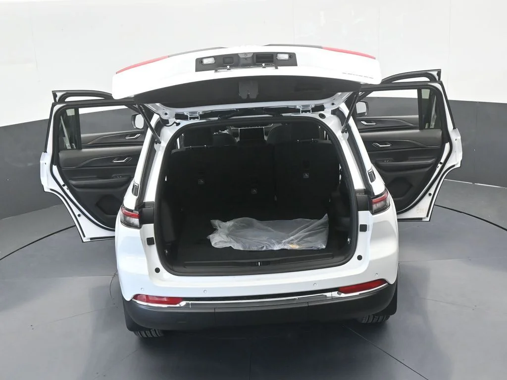 Used 2025 Bright White Clearcoat Jeep Laredo X image 62