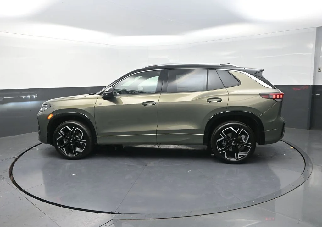 New 2026 Green Volkswagen 2.0T SEL R-Line image 6