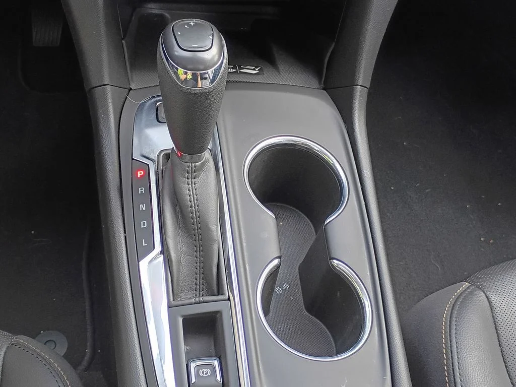 Used 2020 Pacific Blue Metallic Chevrolet Premier image 25
