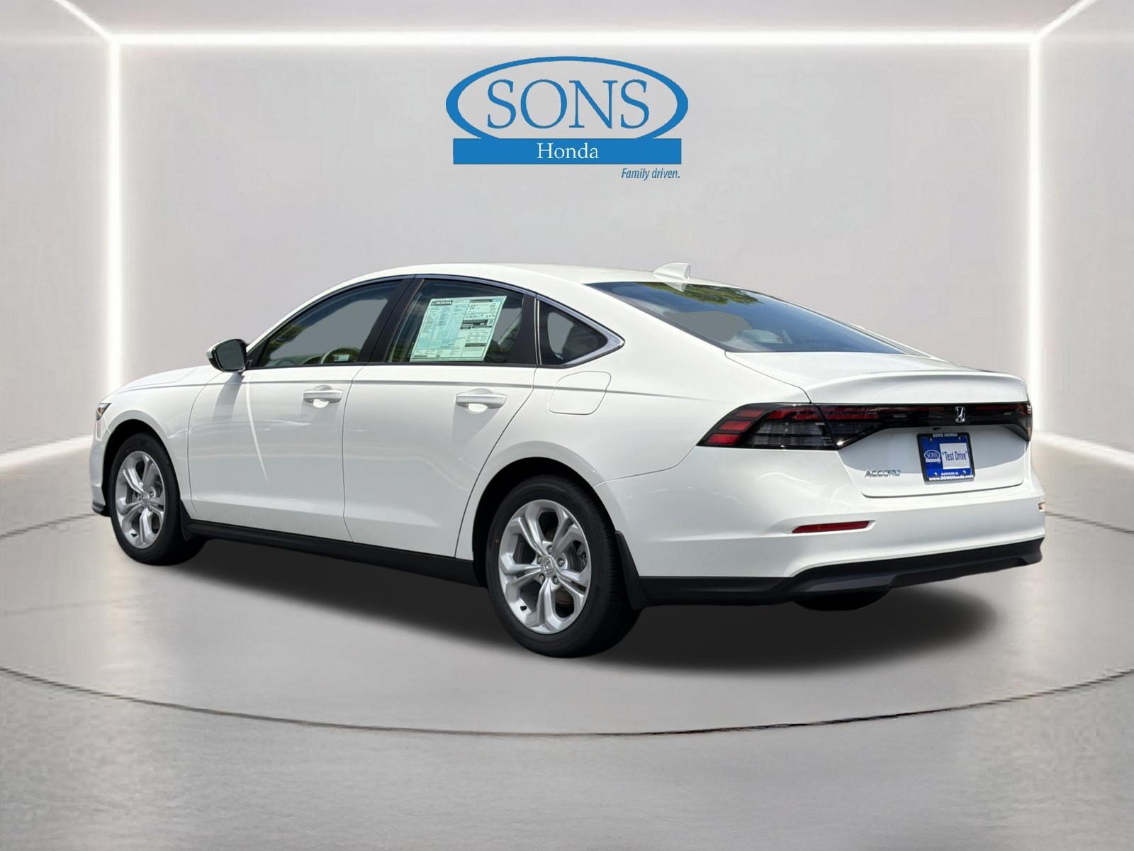 New 2026 Platinum White Pearl Honda LX image 19