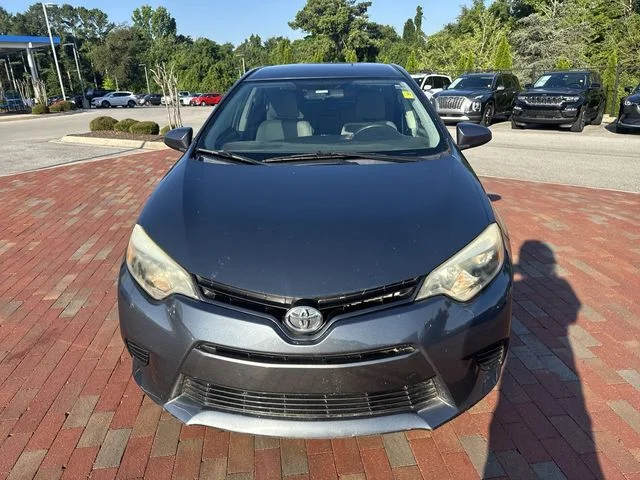 Used 2015 Gray Toyota LE image 25