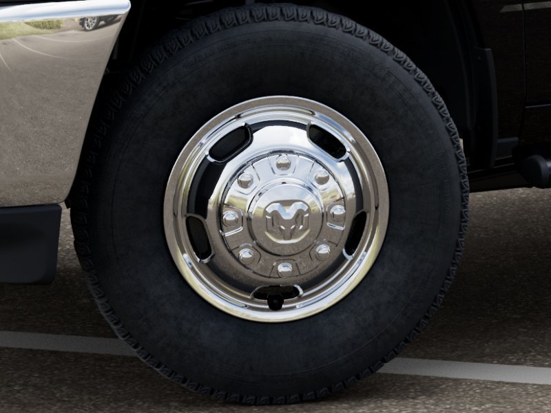 New 2026 Diamond Black Crystal Pearl-Coat Exterior Paint RAM Tradesman Dually image 34