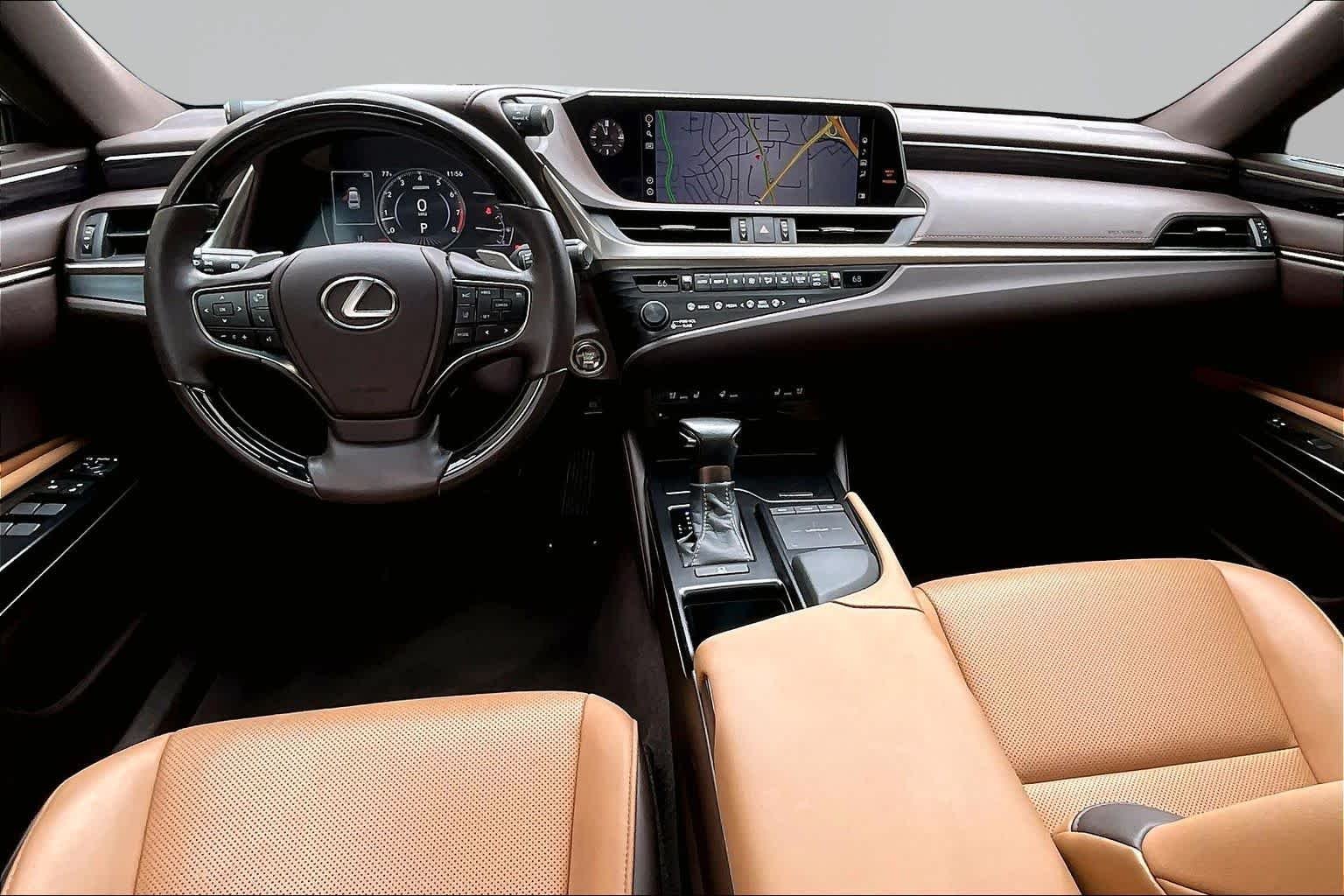 Used 2020 Atomic Silver Lexus  image 16