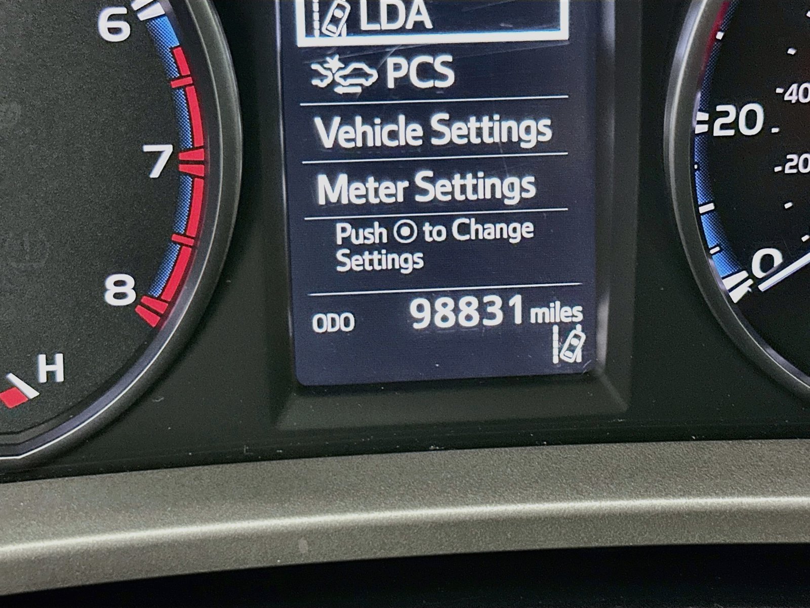 Used 2018 Galactic Aqua Mica Toyota XLE image 12