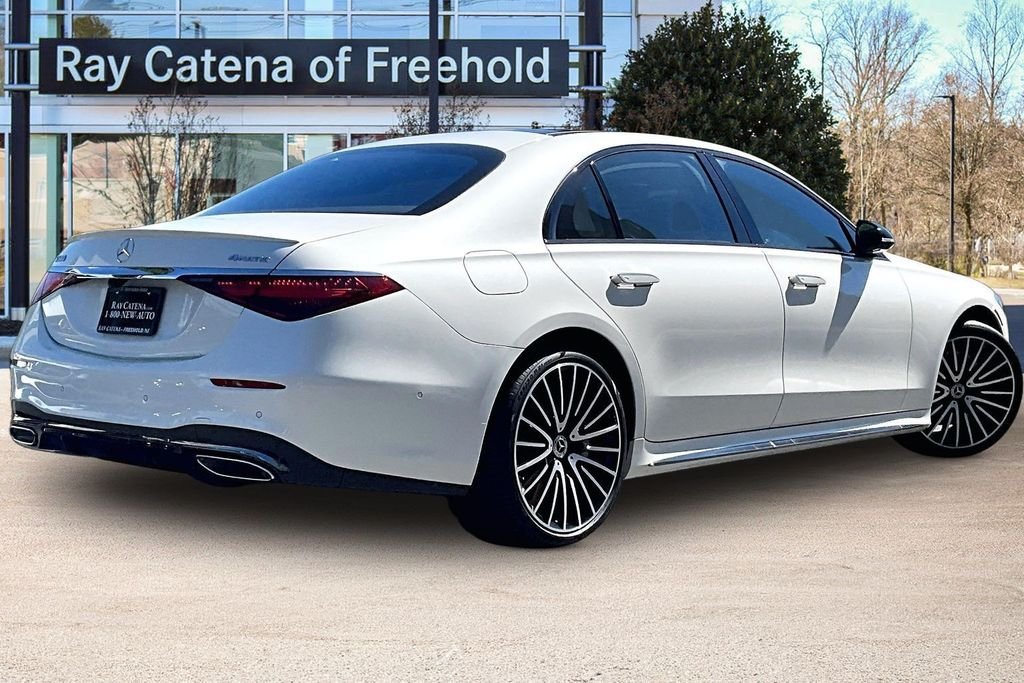Certified Used 2023  Mercedes-Benz S 580 image 2