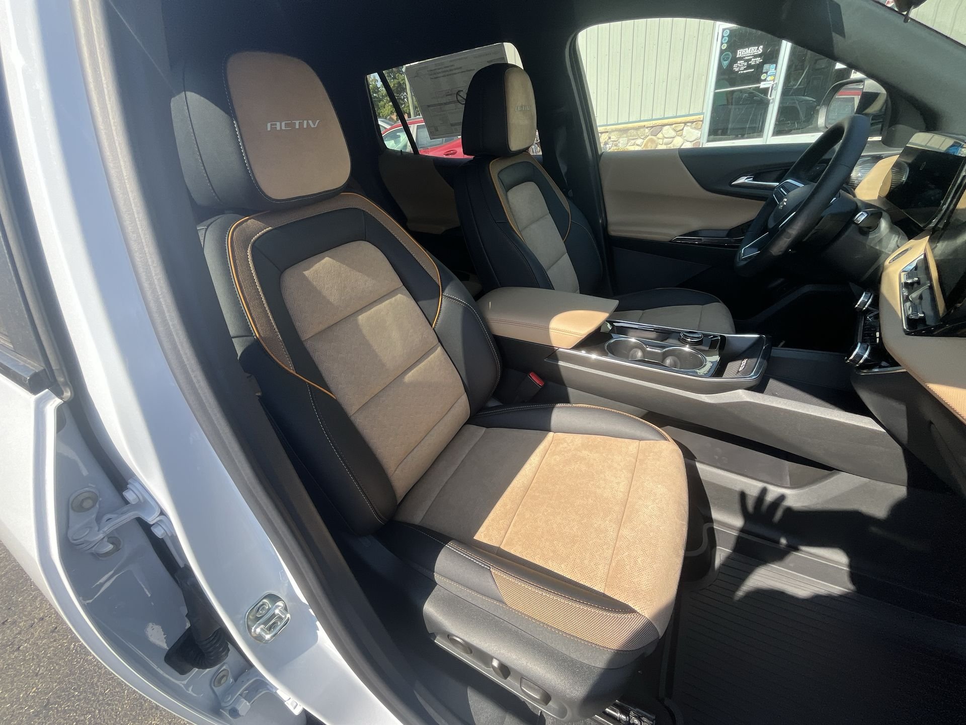New 2026 Polar White Tricoat Chevrolet ACTIV image 53