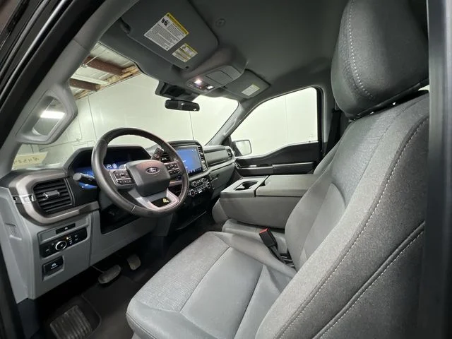 2025 Ford F-150 XLT - Photo 10