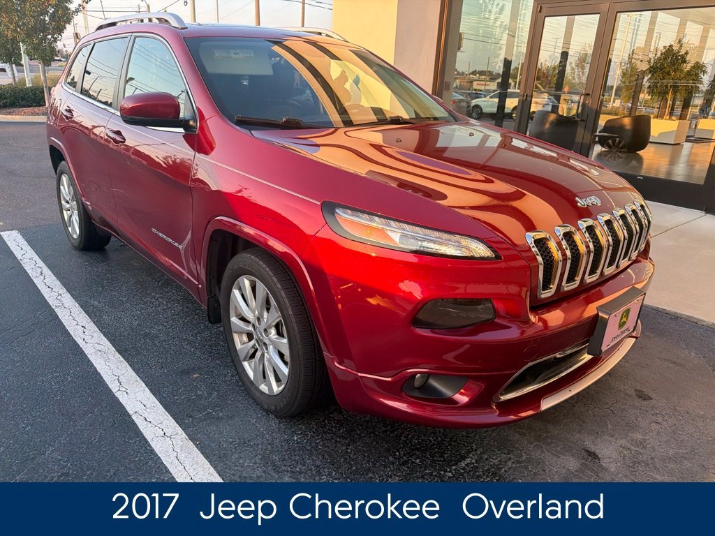 Used 2017 Red Jeep Overland image 4
