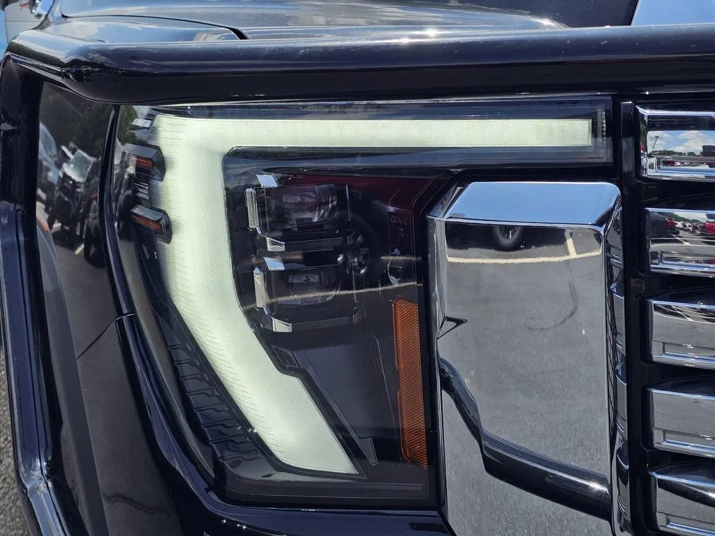 Used 2024 Onyx Black GMC Denali DRW image 4