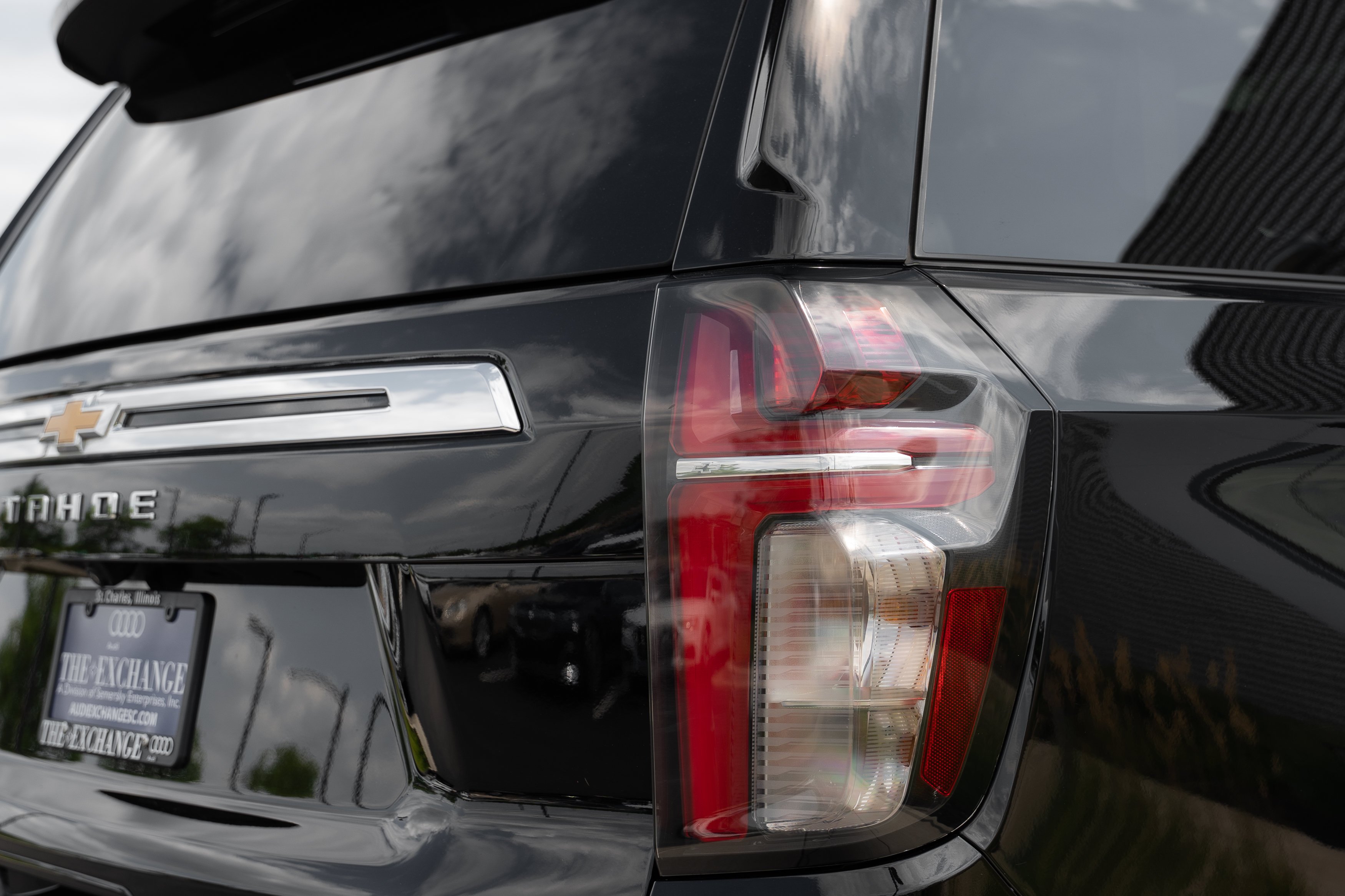 Used 2021 Black Chevrolet Premier image 30
