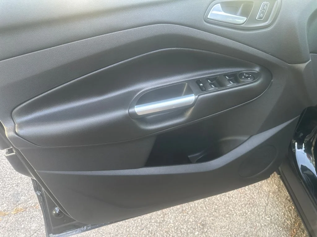 Used 2014 Black Ford SE image 10