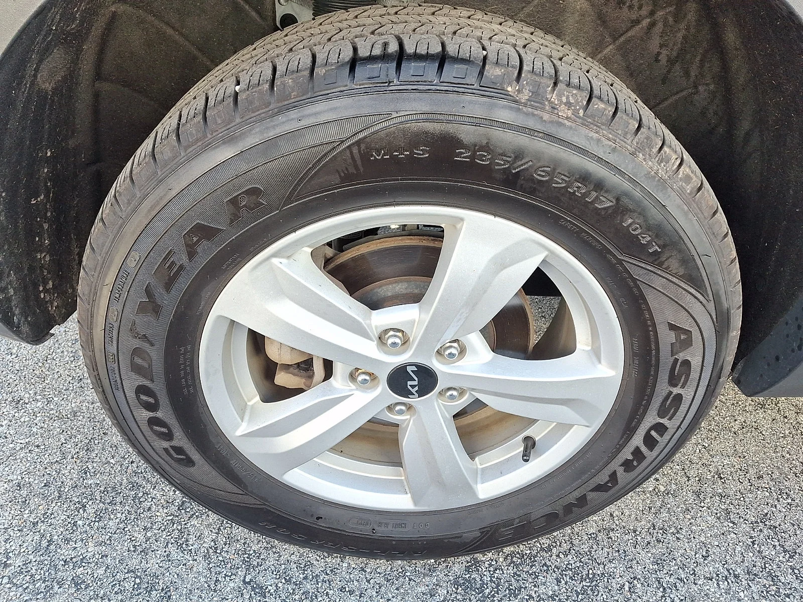 Certified Used 2023 White Kia LX image 7