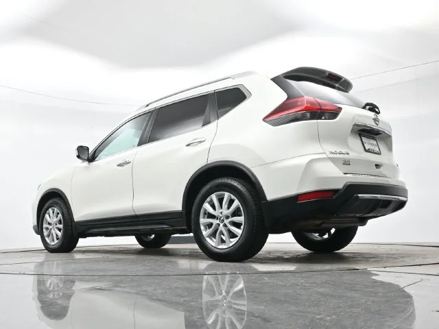 Used 2018 Pearl White Nissan SV image 29