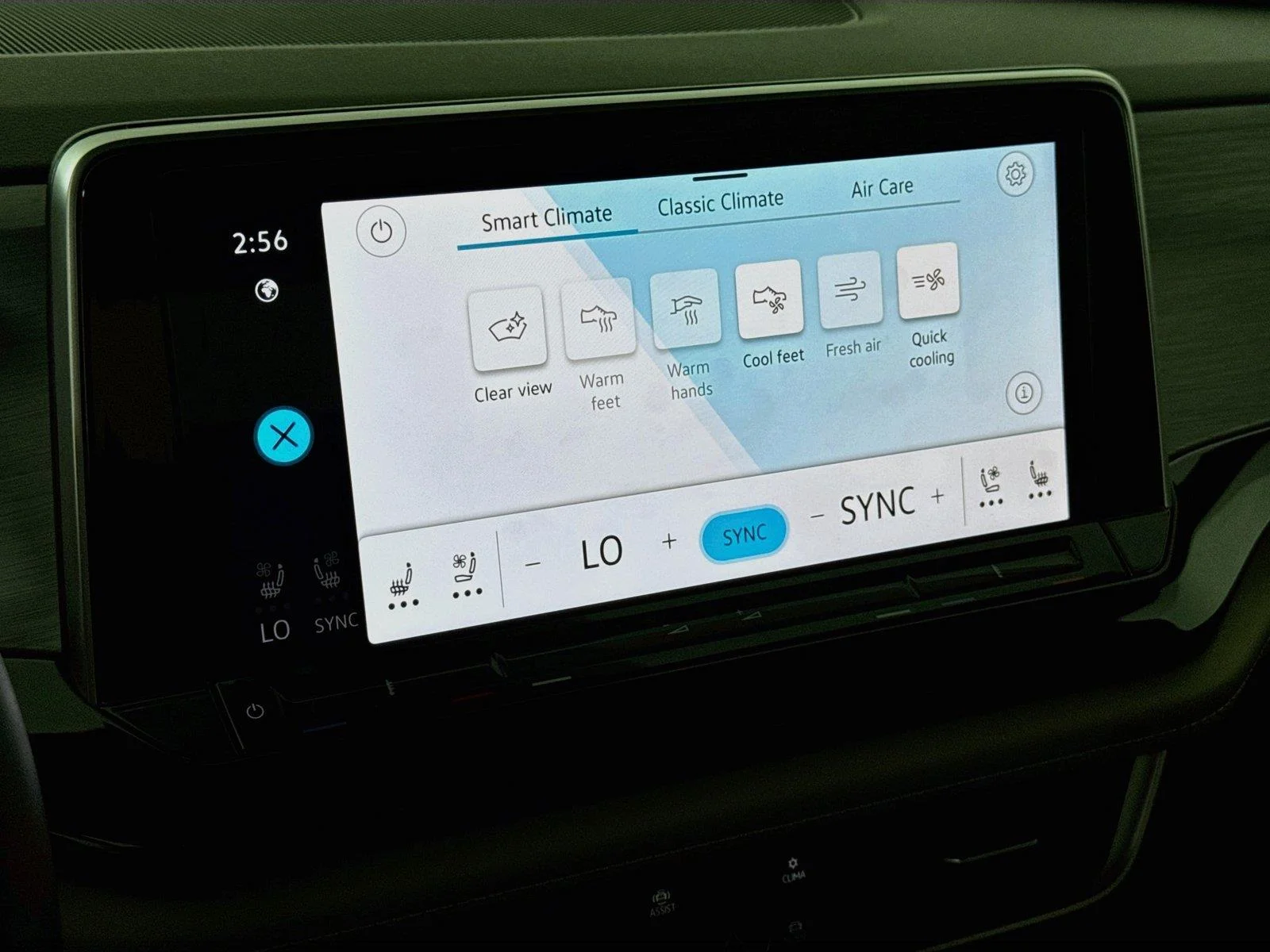 New 2026 Deep Black Pearl Volkswagen 2.0T SE w/Technology image 15