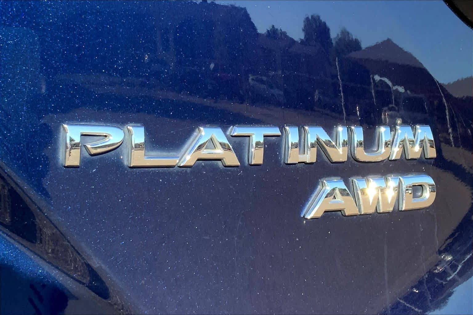 Used 2023 Deep Ocean Blue Pearl Nissan Platinum image 10