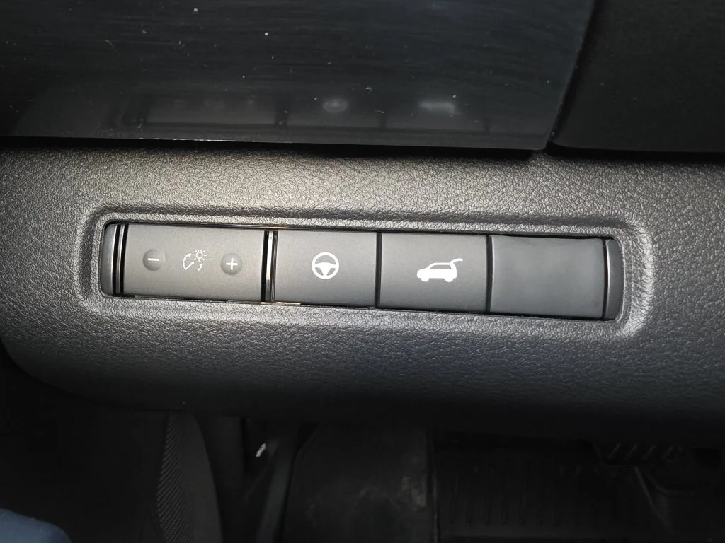 New 2026 Boulder Gray Pearl / Super Black Two-tone Nissan Rock Creek® image 39