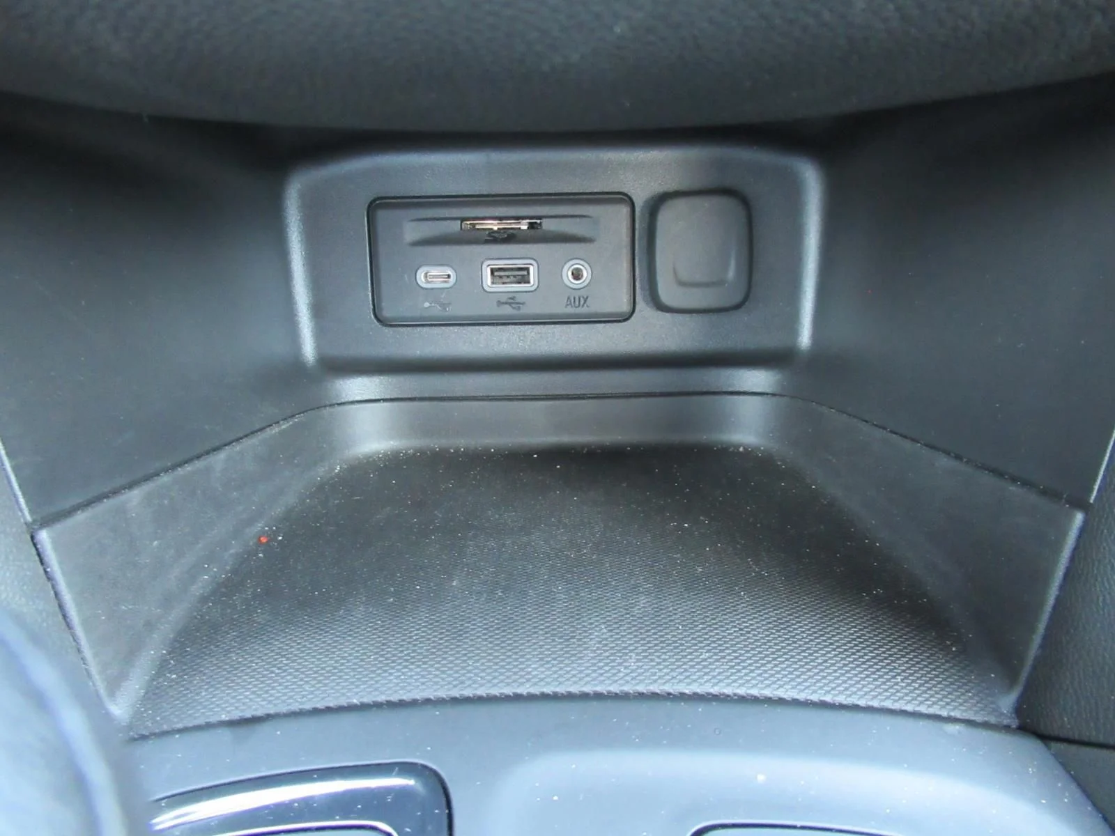 Used 2023 Beige Chevrolet RS image 27