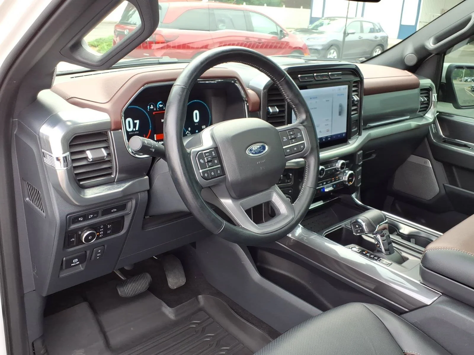 Used 2023 White Metallic Ford LARIAT image 6