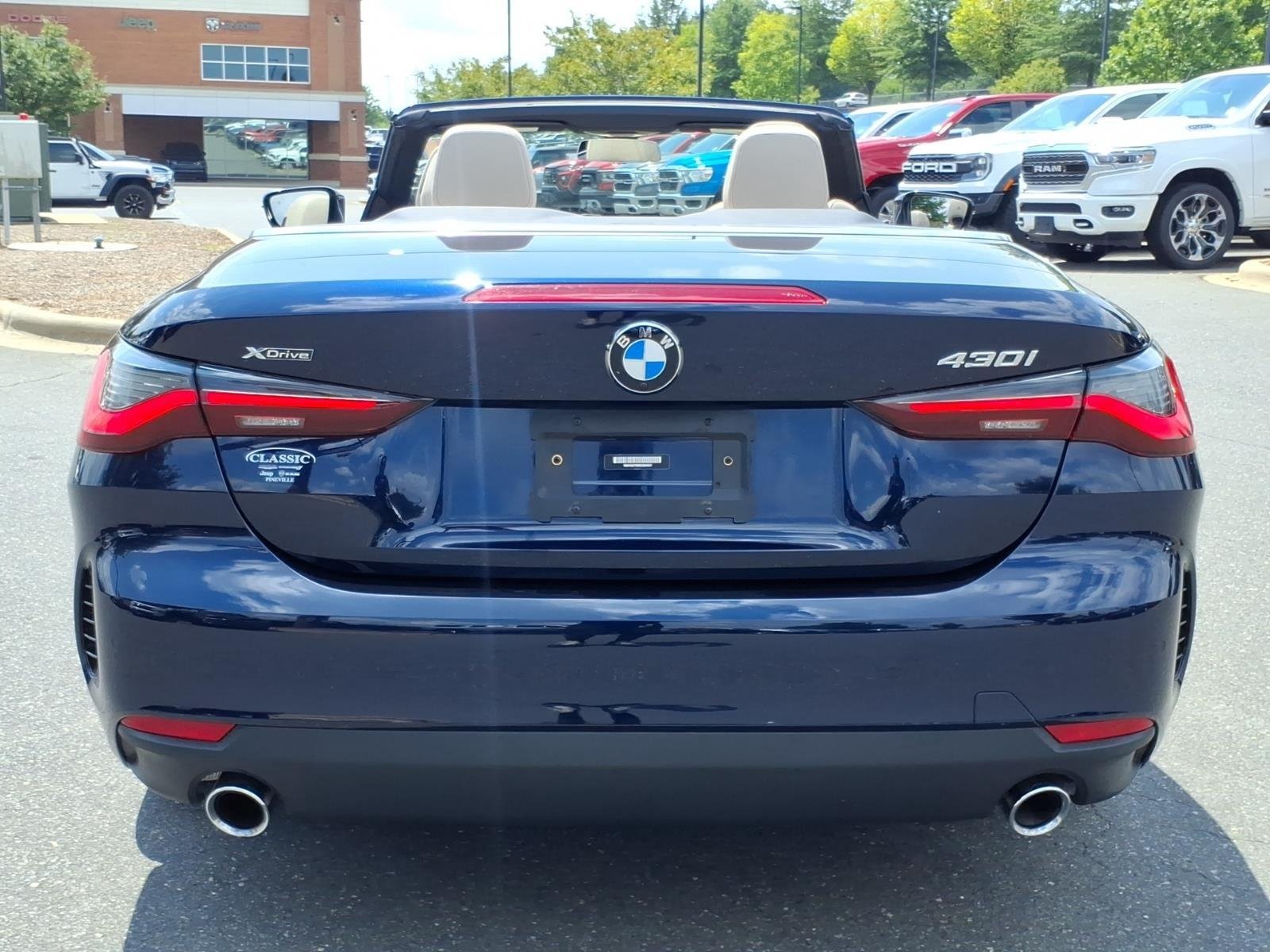 Used 2022 Tanzanite Blue II Metallic BMW 430i xDrive image 16