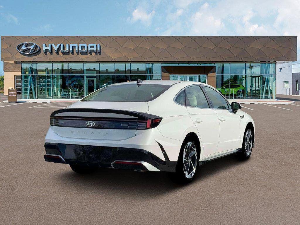 New 2026 White Hyundai SEL Sport image 8