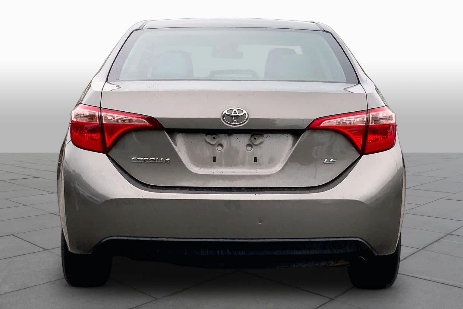 Used 2018 Falcon Gray Metallic Toyota LE image 5