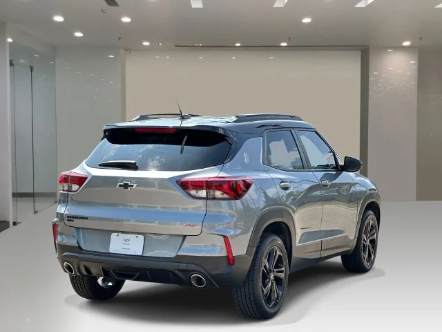 Used 2023 Gray Chevrolet RS image 5