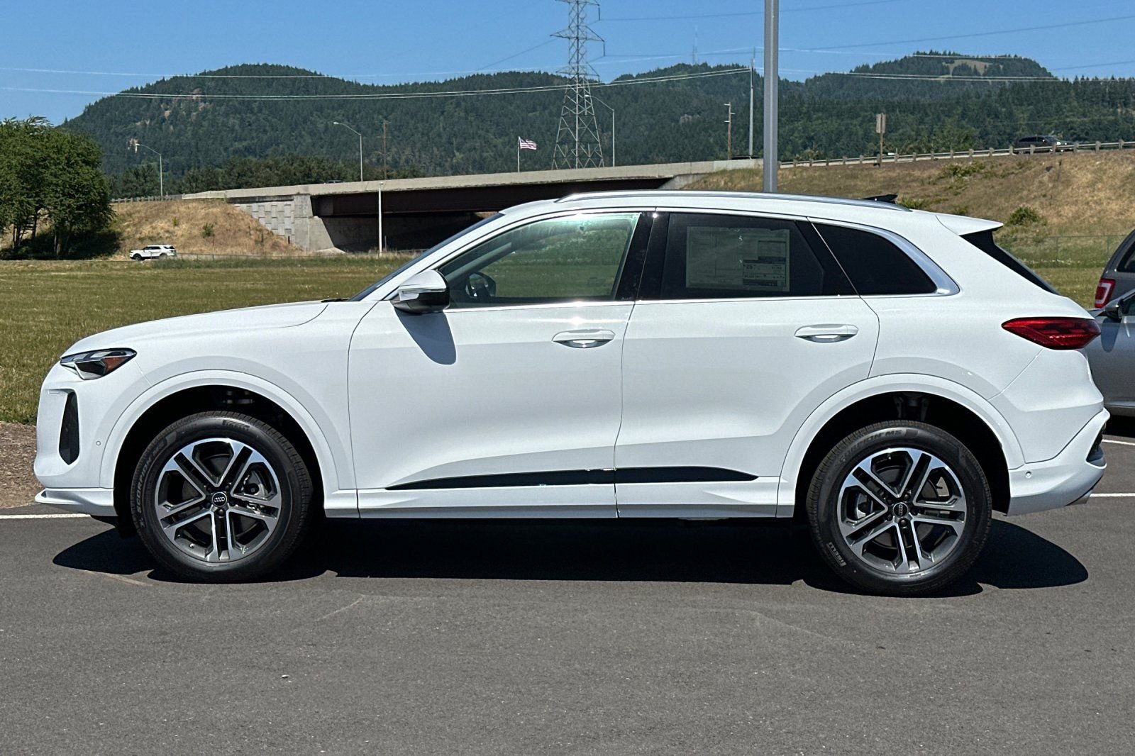 Used 2025 White Audi  image 6