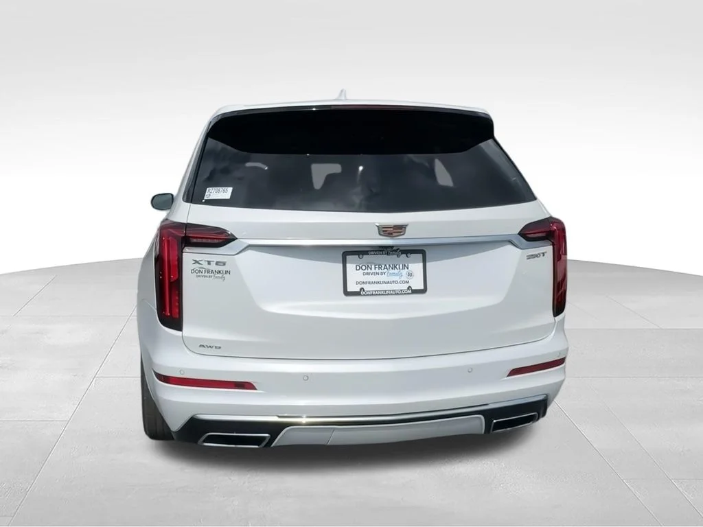 Used 2024 White Cadillac Luxury image 9