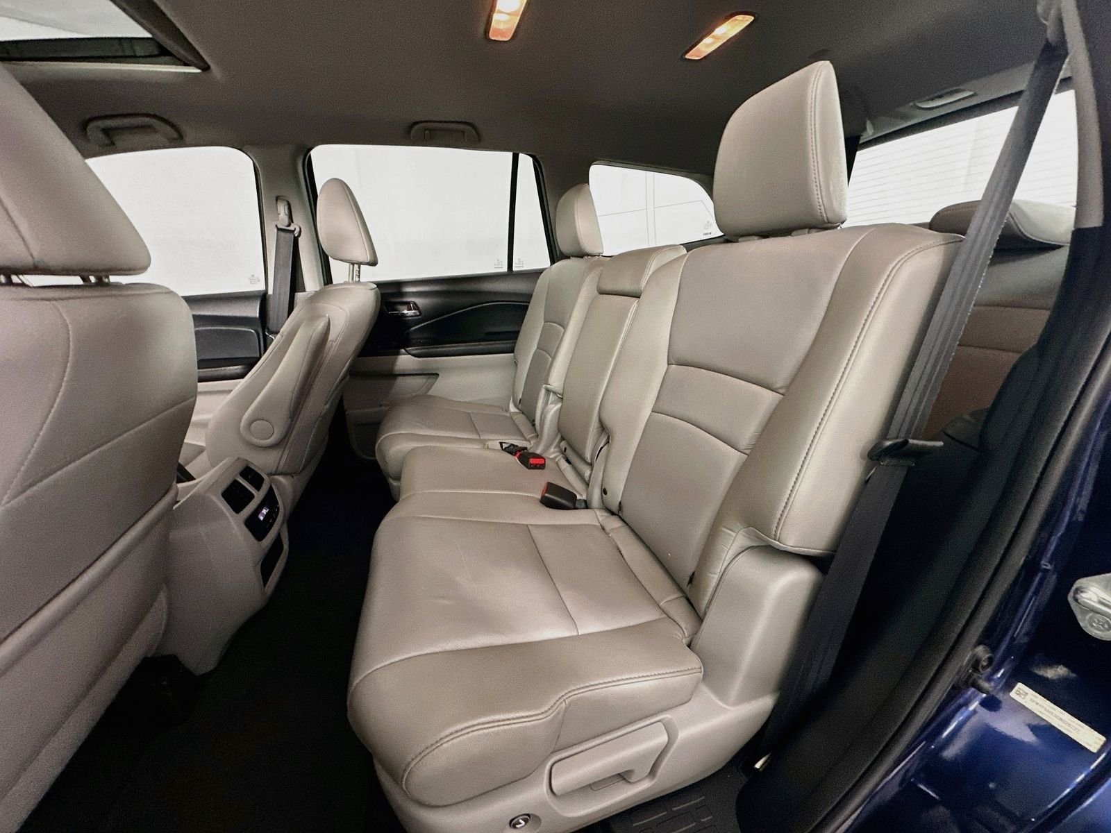 Used 2016 Blue Honda EX-L image 24